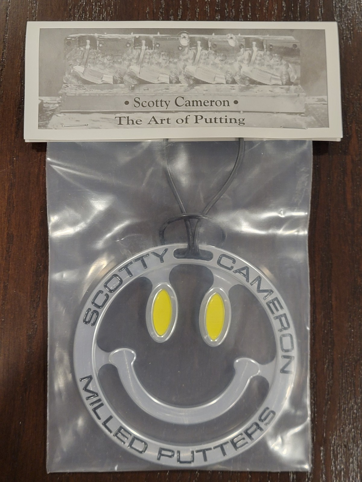 Scotty Cameron Smiley Face Putting Disc — Black/Yellow