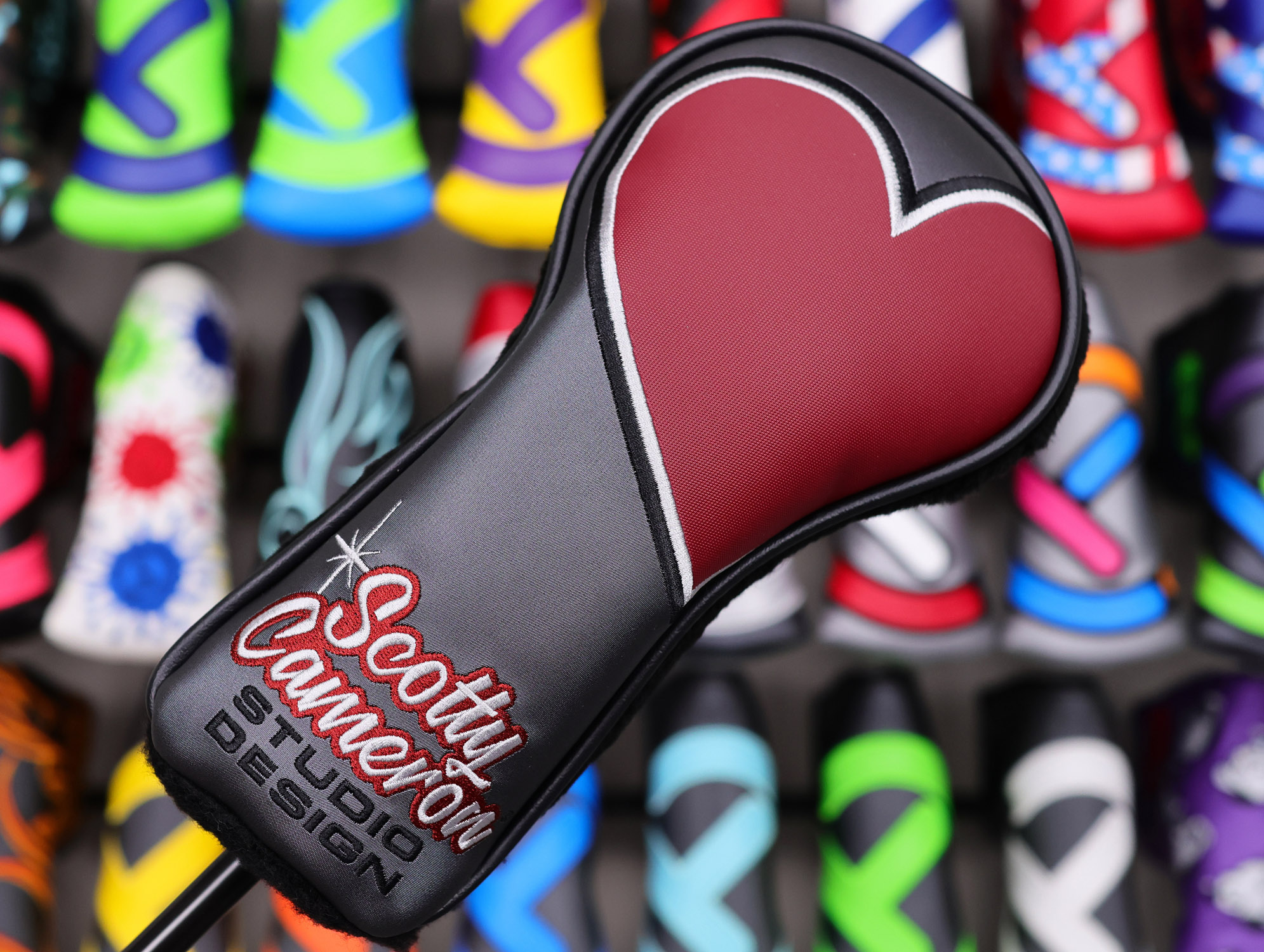 Scotty Cameron Las Vegas Heart — Gray/Black/Red