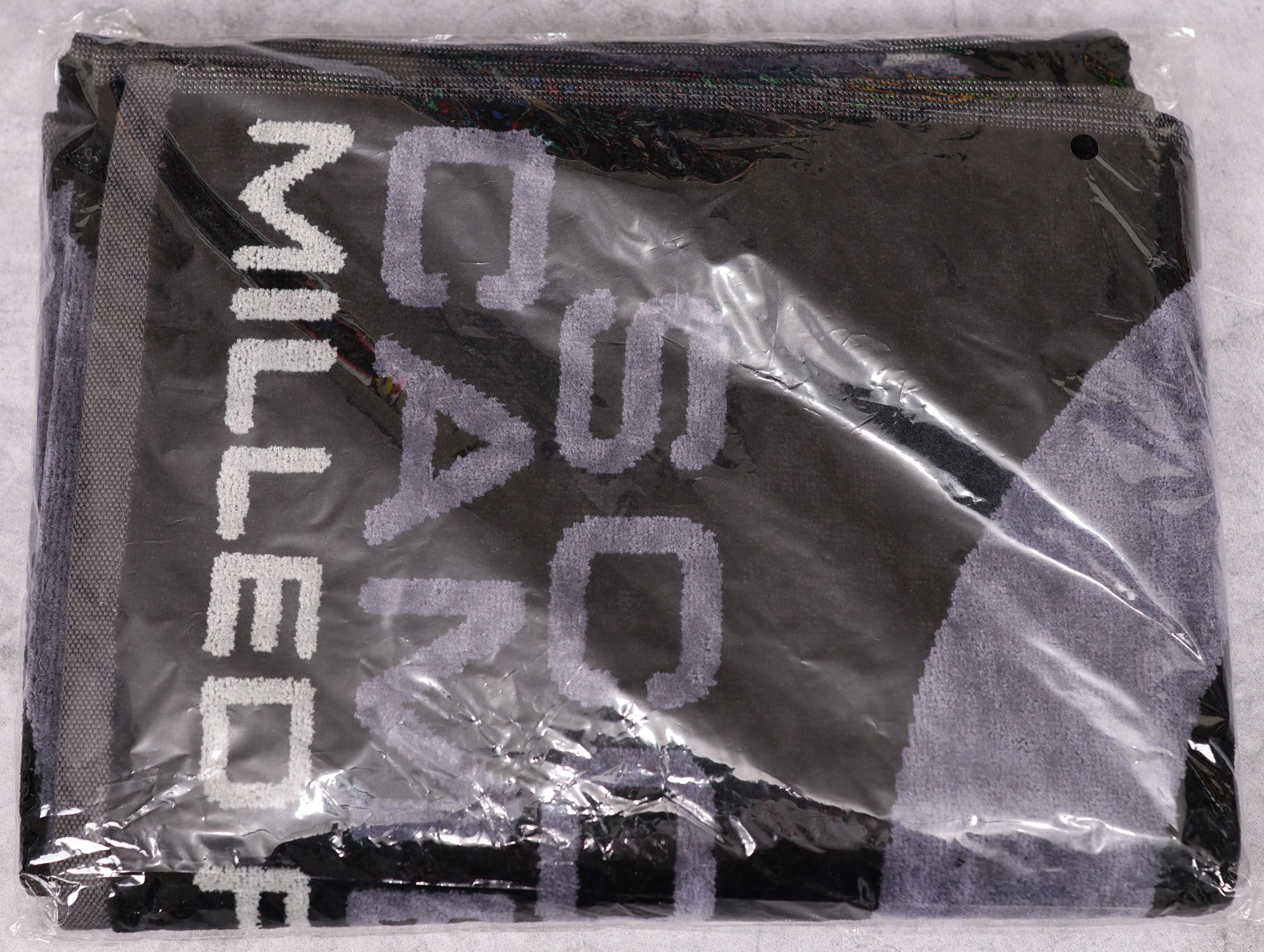 Scotty Cameron Gallery Industrial Circle T Towel — Black/Gray/Light Gray (Large)