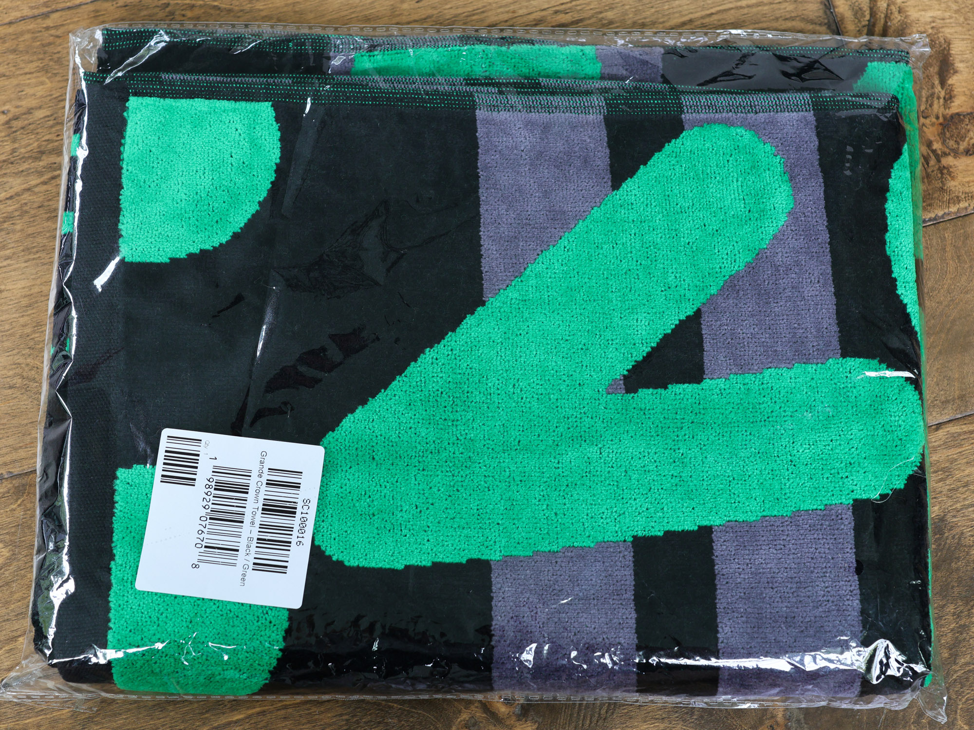 Scotty Cameron Grande Crown Towel — Black/Green/Gray